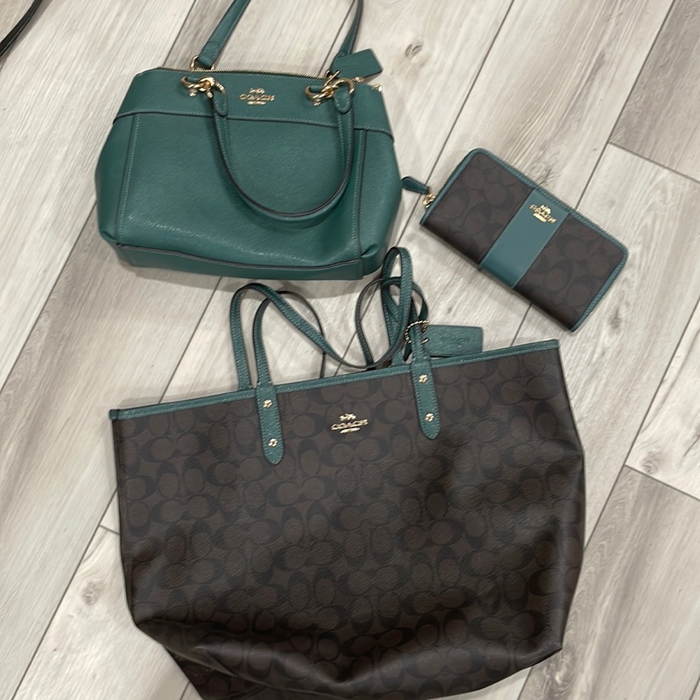 Coach bag SET in dark teal/green includes reversible tote (Brown) w extra pouch